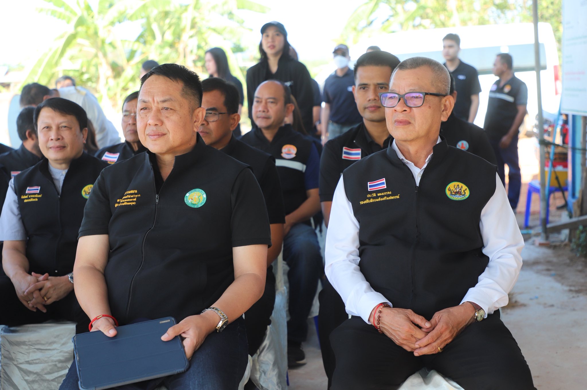 title - ข่าวดีชาวกระบี่ รมช.เกษตรฯ ลงพื้นที่ติดตามโปรเจกต์ยักษ์ ส.ป.ก. เร่งพัฒนาโครงสร้างพื้นฐานแปลงพื้นที่เป้าหมาย คทช. ในเขตปฏิรูปที่ดิน กว่า 4,300 ไร่ มุ่งสร้างอาชีพอย่างยั่งยืน